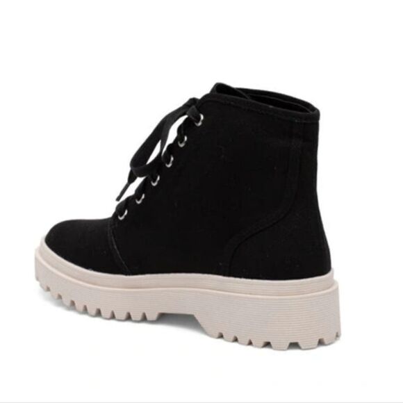 New Lisa Vicky Always Boot (Women) hiking high top black tie up lug sole bootie - Picture 2 of 4